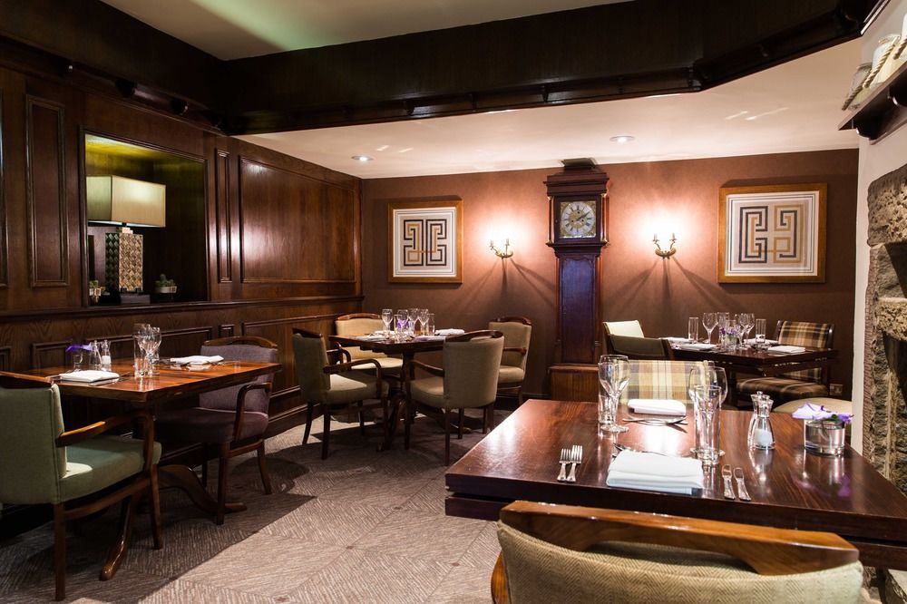 Hotel The Millstone, Mellor Blackburn  Exterior foto The restaurant at The Old Vicarage