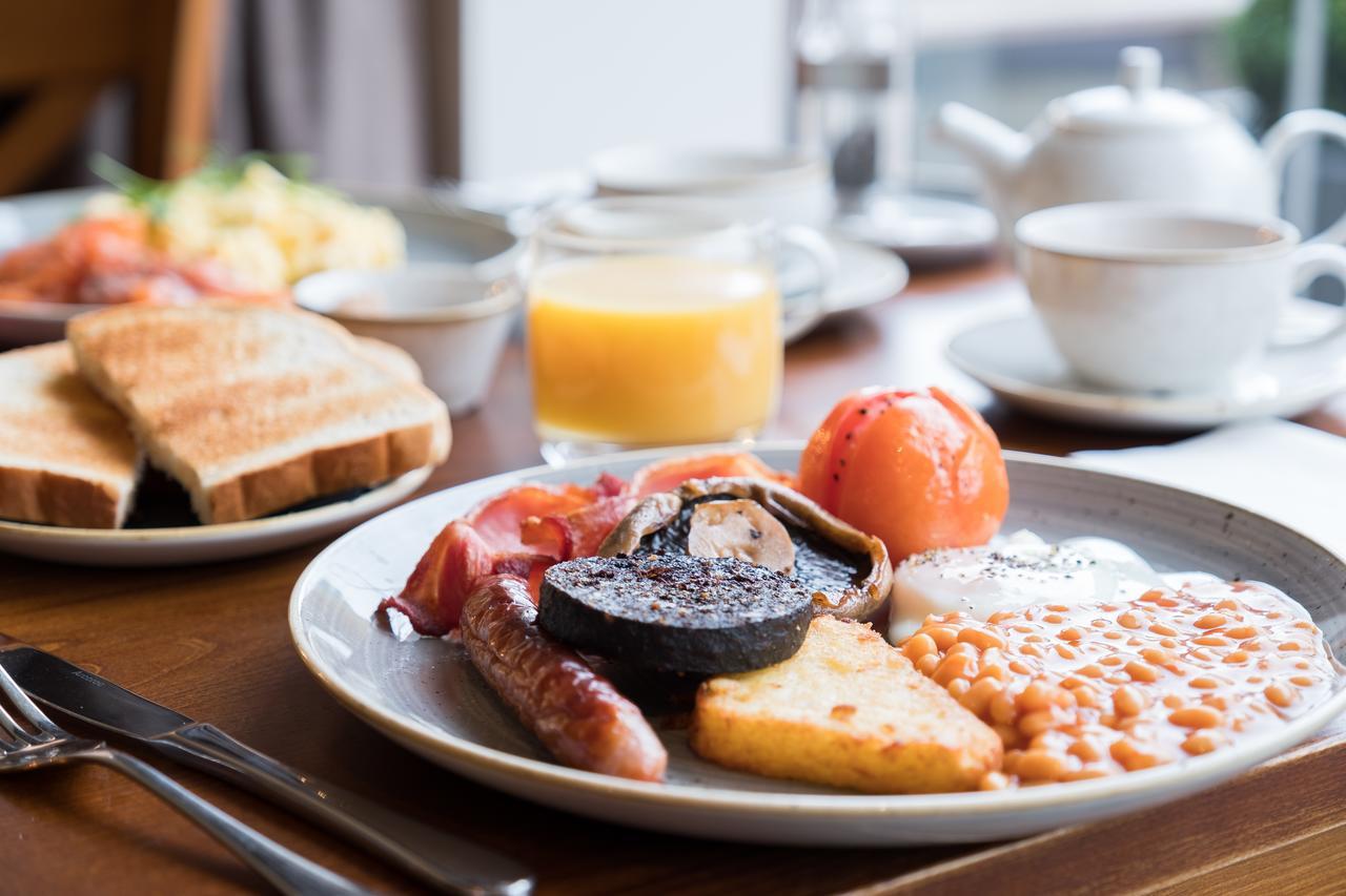 Hotel The Millstone, Mellor Blackburn  Exterior foto English breakfast